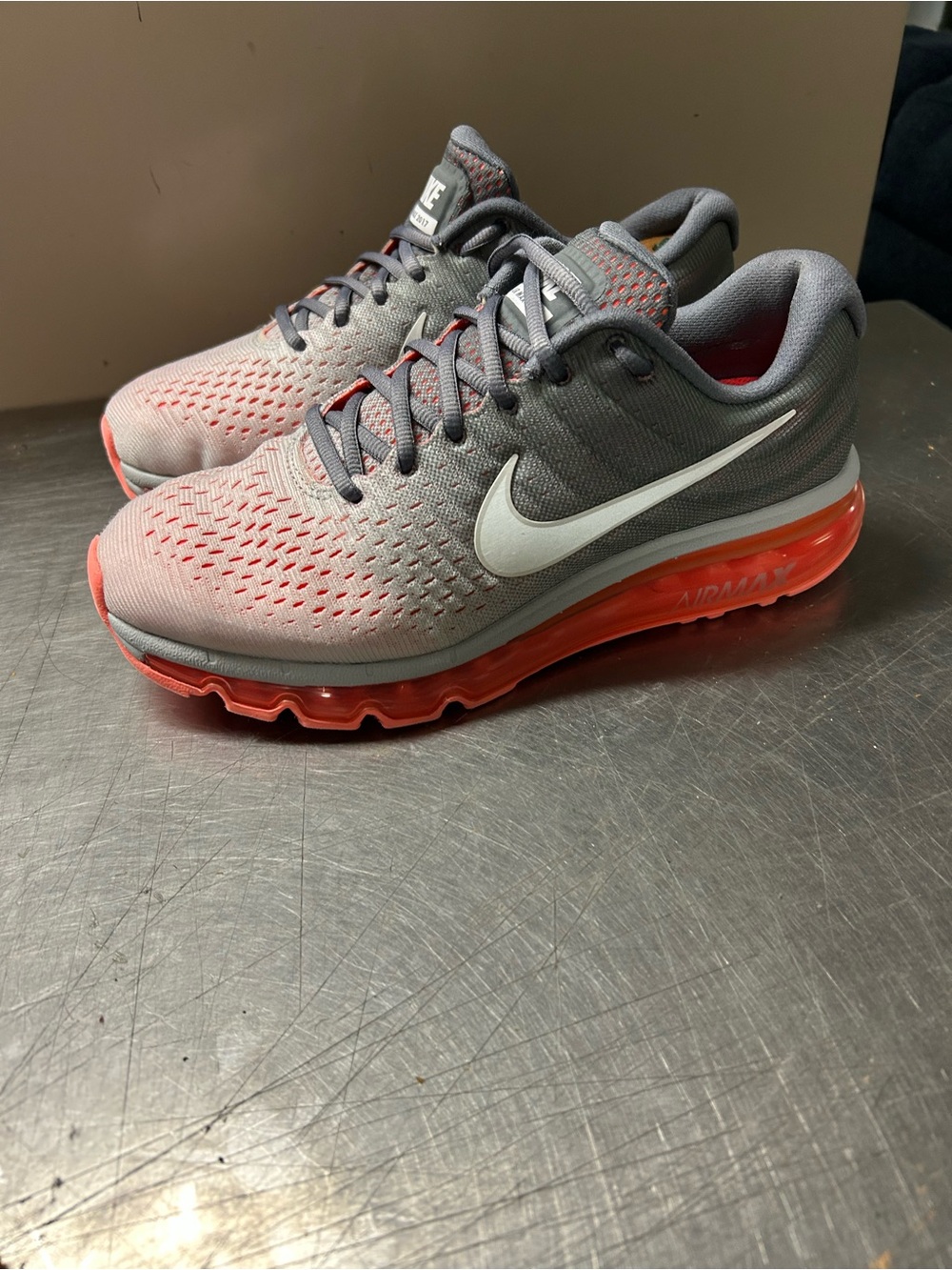 Nike Air Max Size 9 Women